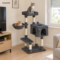 Arbre à chat compact 100 cm, 7 colonnes avec hamac, dans un appartement français