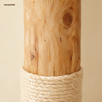 Arbre à chat design 110 cm en bois massif, détail du bois massif