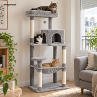Arbre à chat Maine Coon 5 niveaux avec grand hamac, dans un appartement français