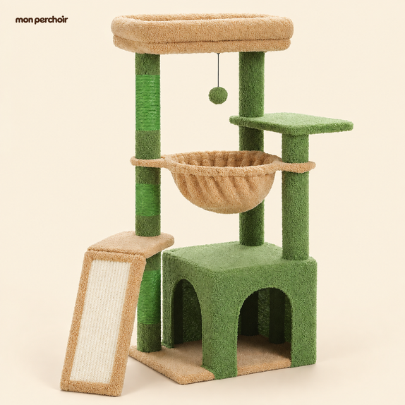 Petit arbre à chat avec grande niche et griffoirs, vue d'ensemble